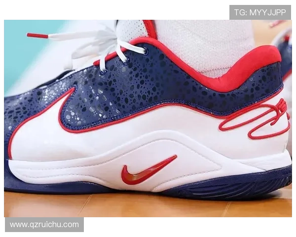 詹姆斯最新款球鞋设计亮点解析及运动表现全面评测 詹姆斯最新款球鞋设计亮点解析及运动表现全面评测