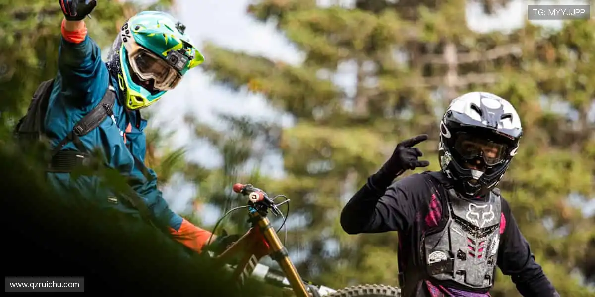 高清直播，互动不停！🎮